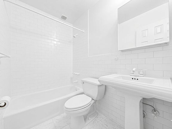 5th image of 322 W 14th St APT 4C