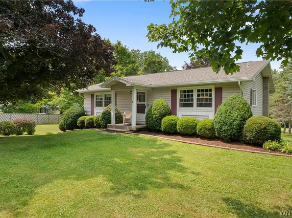 2264 Saltvale Rd, Warsaw, NY 14569