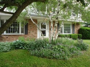 69 Stebbins Dr, Clinton, NY 13323