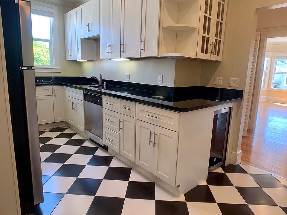 1st image of 1671 Lombard St APT 9