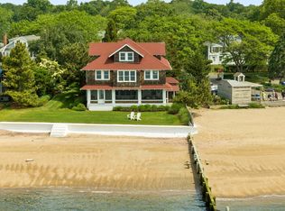 118 Middle Beach Rd, Madison, CT 06443