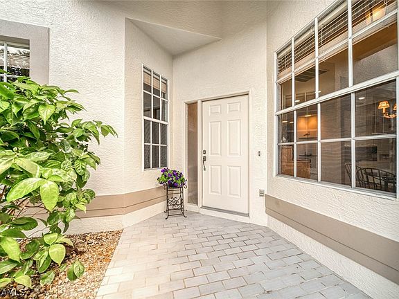3rd image of 14095 Hickory Marsh Ln