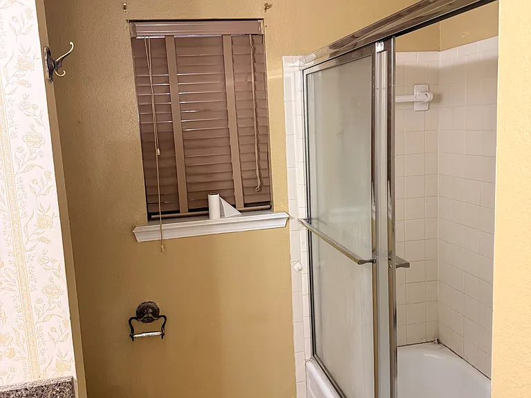 202 Burkle Ave #1 — Photo 7