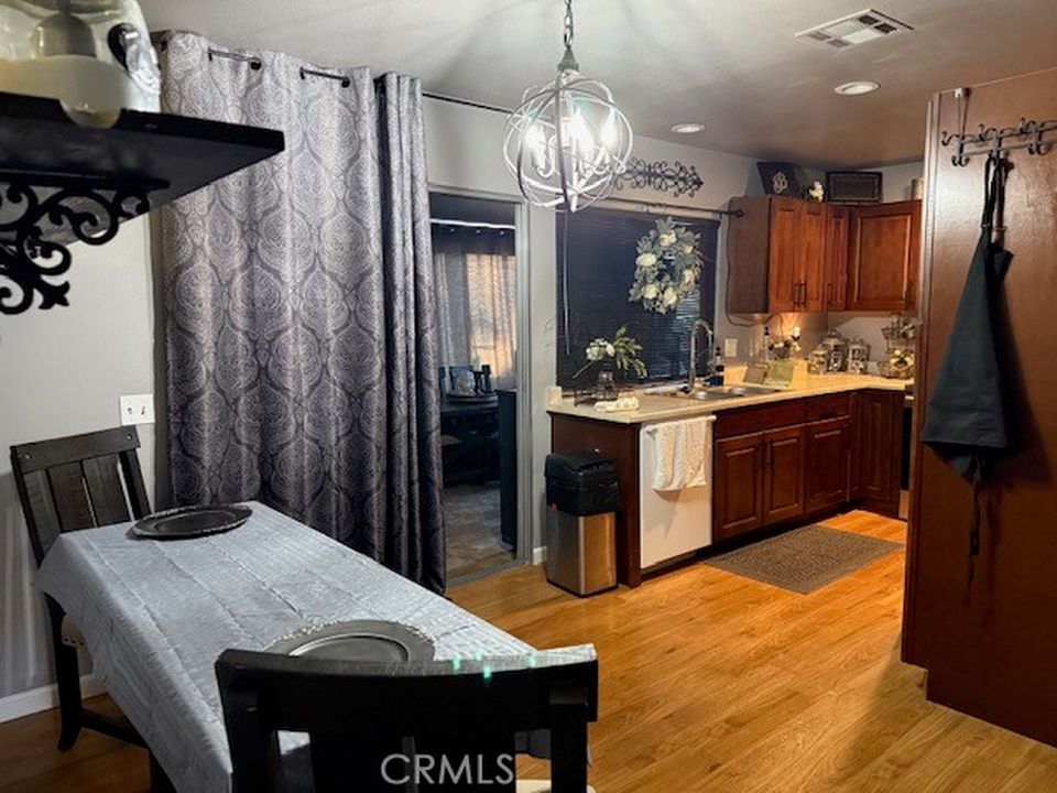 36202 Gingertree Trl, Yucaipa, CA - View 6
