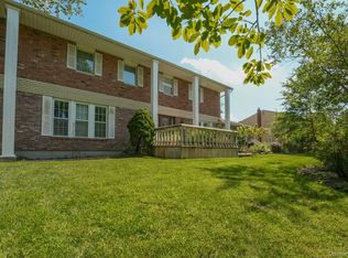 26 Birchdale Lane, Port Washington, NY 11050