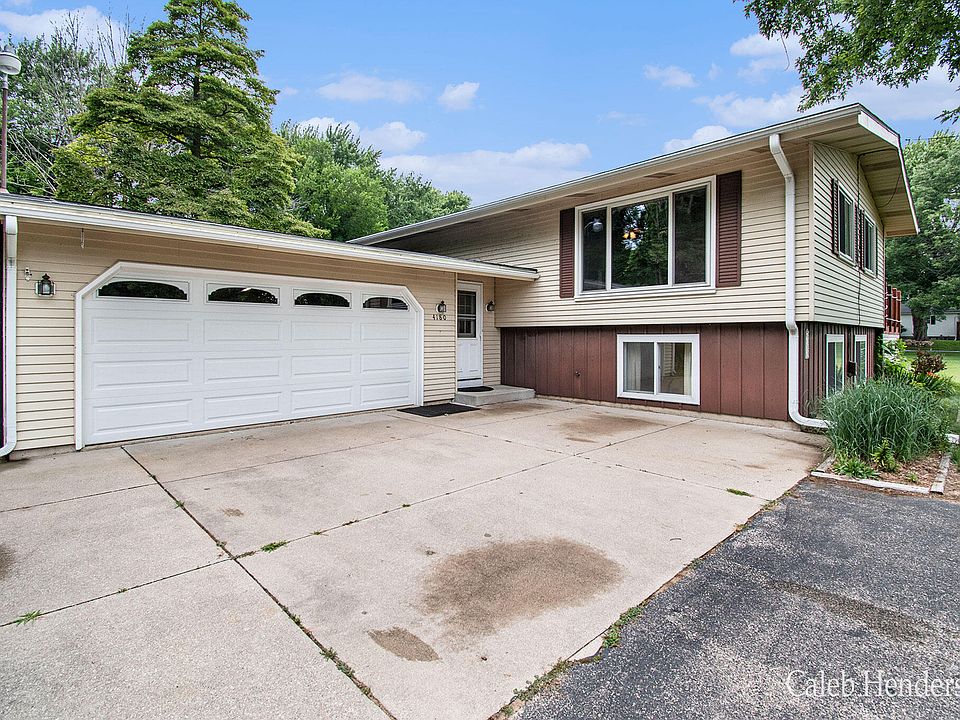 1st image of 4180 60th St