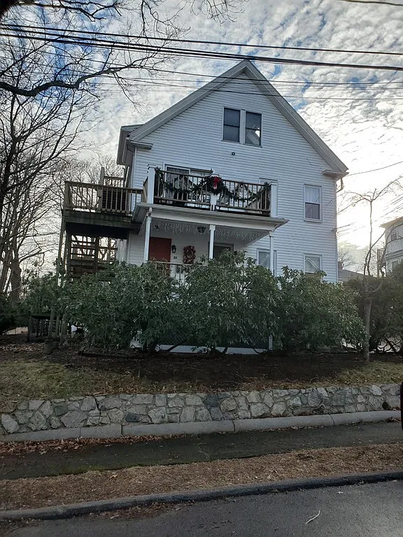 1 bed, 1.0 bath, $2,000 — Photo 1