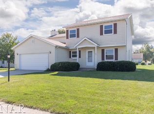 60 E 8th St, El Paso, IL