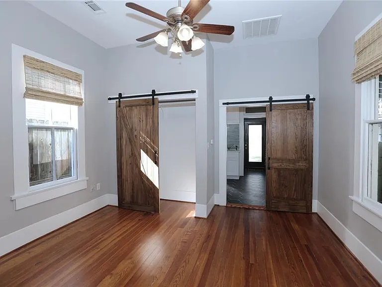 2119 Freeman St — Photo 6