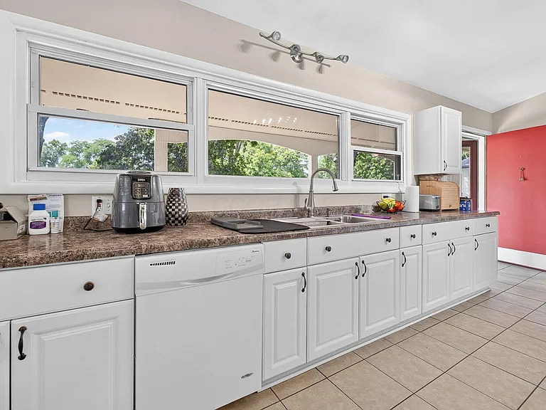 3900 Schirtzinger Rd — Photo 12