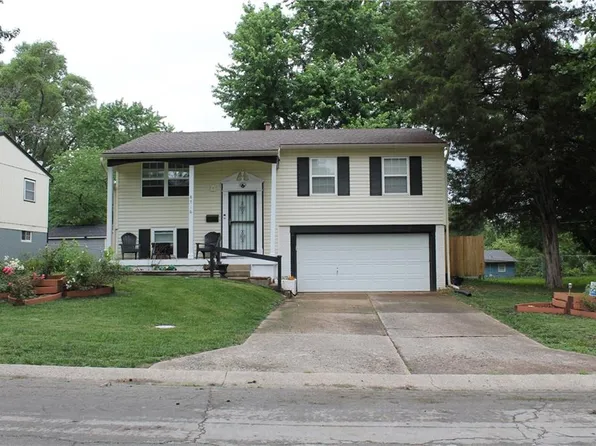 8716 E 97th Ter, Kansas City, MO 64134