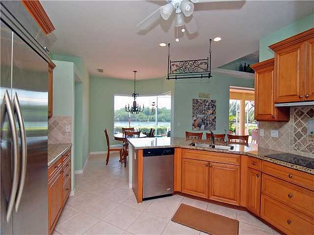 1st image of 85 Aqua Ra Dr