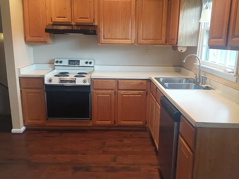 2508 Rhett Ct — Photo 24