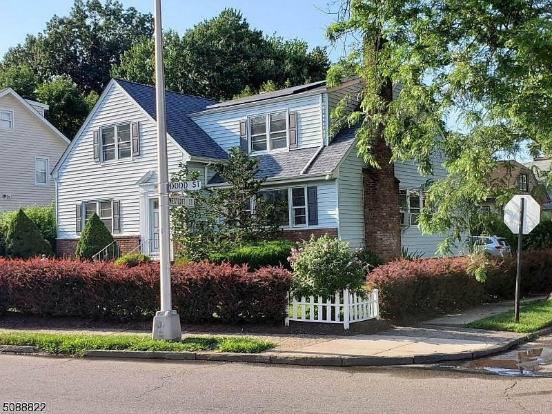 1st image of 118 Dodd St