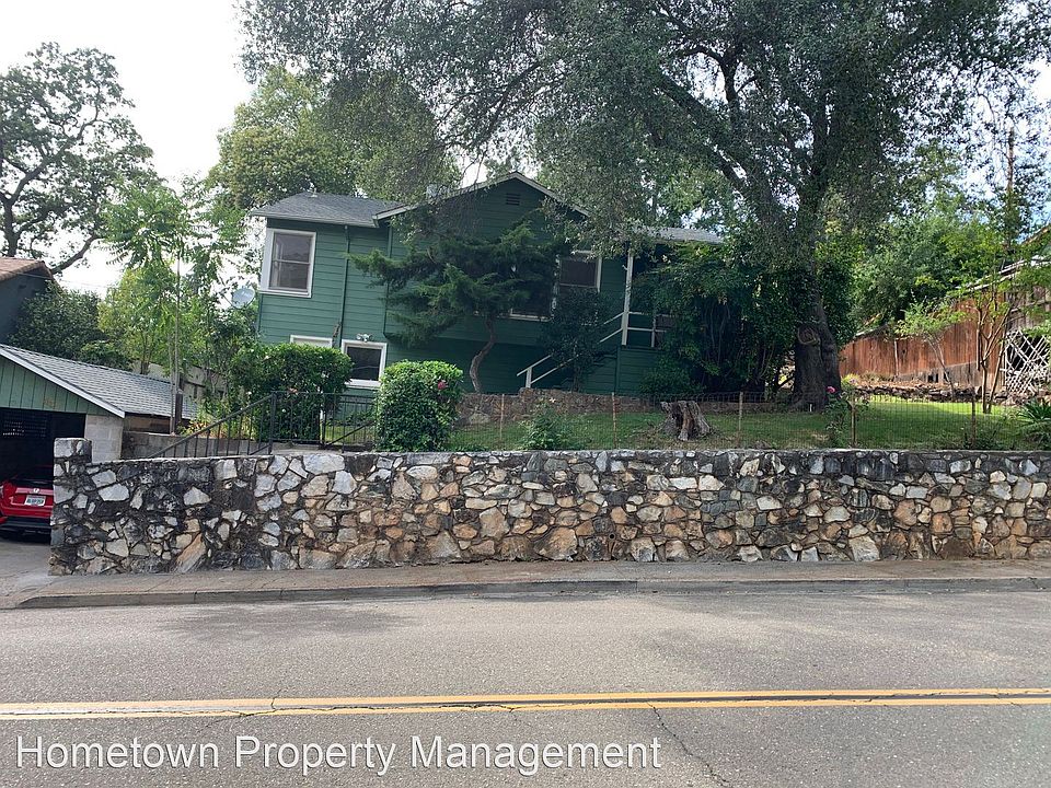 1st image of 457 Finley St