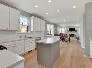2429 Trailside Ln, Wauconda, IL 60084