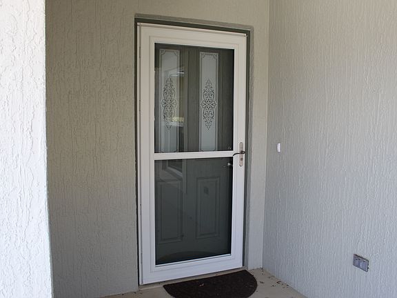2nd image of 5752 Honeysuckle Ave