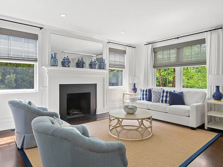 102 Halsey Ln — Photo 6