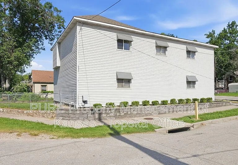 2440 S Mill St #1 — Photo 2