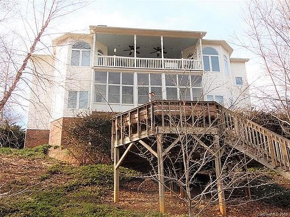 2nd image of 192 Lake Club Dr