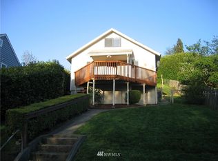 810 Cedar Ave S, Renton, WA 98057