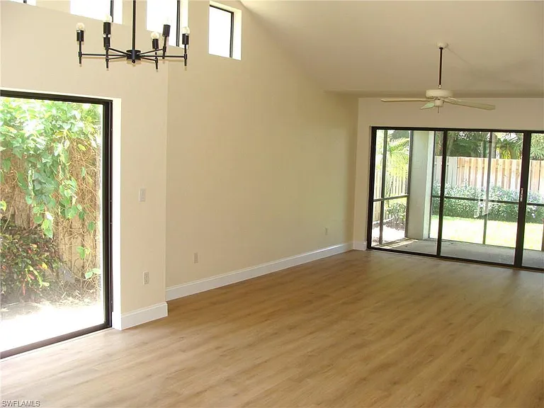 857 Reef Point Cir — Photo 8