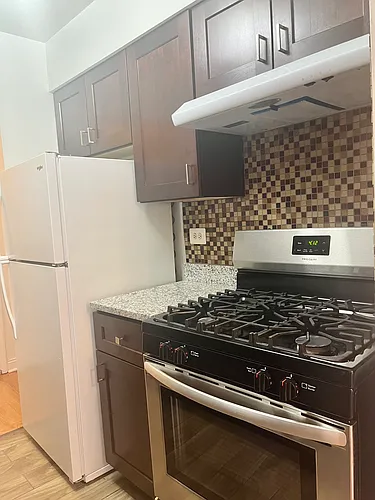3730 N Pine Grove Ave #408 Photo 1