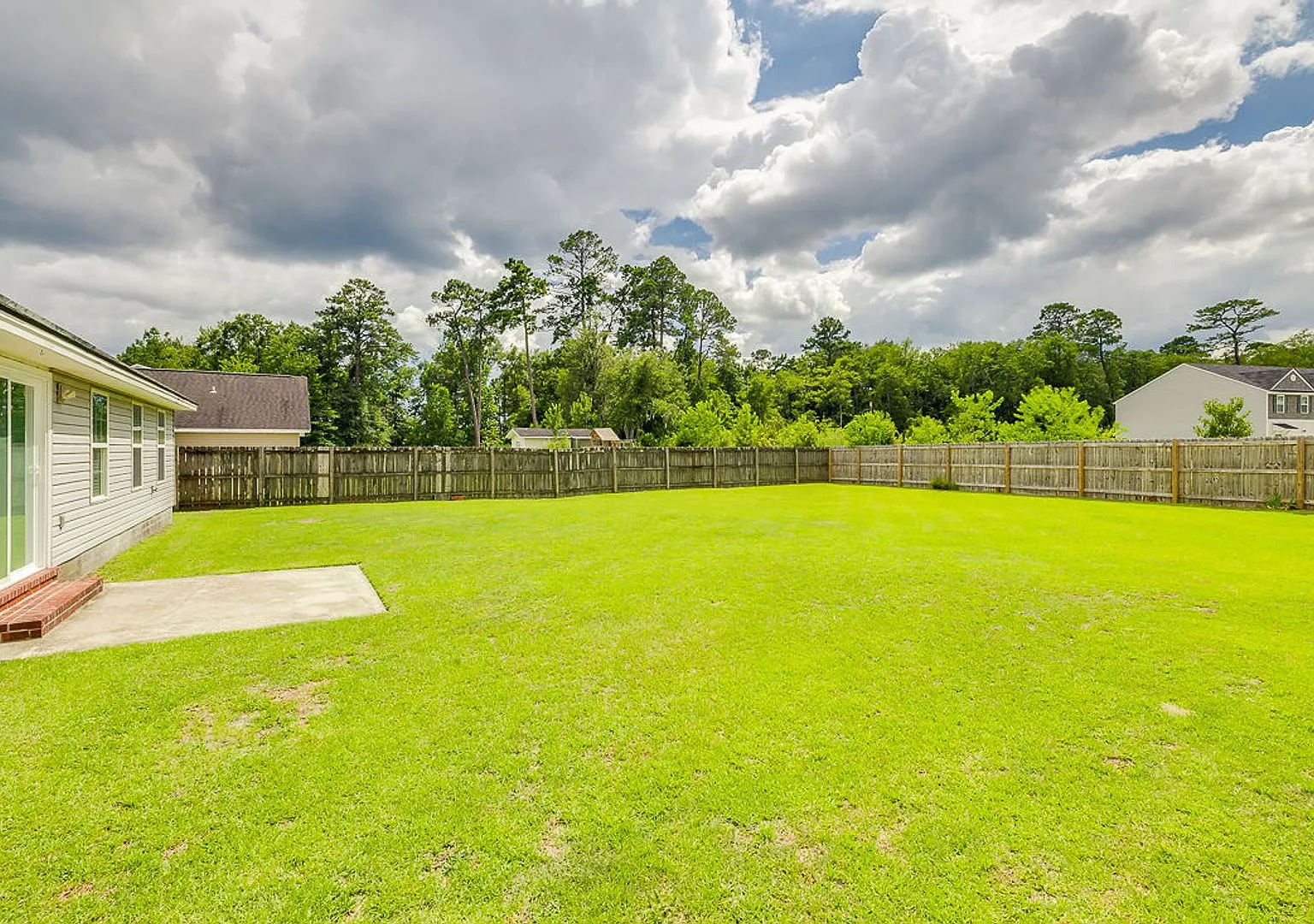 Freshly Updated 3-Bedroom Home with Large Fenced Backyard in Guyton! — Photo 4