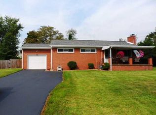 227 S Pine St, Carmichaels, PA 15320