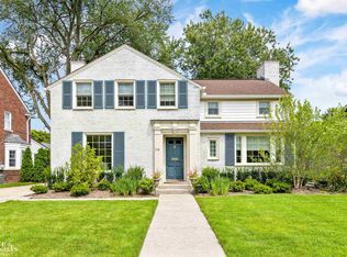 518 Lakeland St, Grosse Pointe, MI 48230