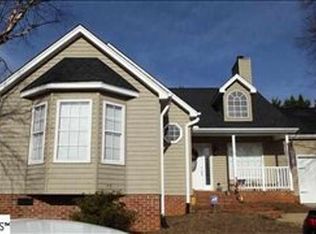 33 Northfield Ln, Simpsonville, SC 29681