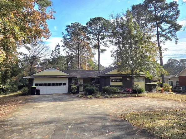 12 Carolina Shores Parkway SW, Carolina Shores, NC 28467