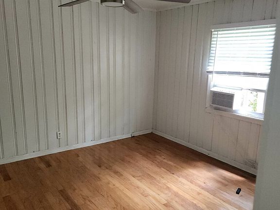 5th image of 4624 Dahlia Dr #2