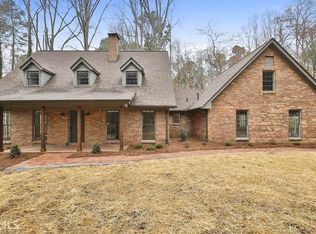 201 Hickory Rd, Fayetteville, GA 30214