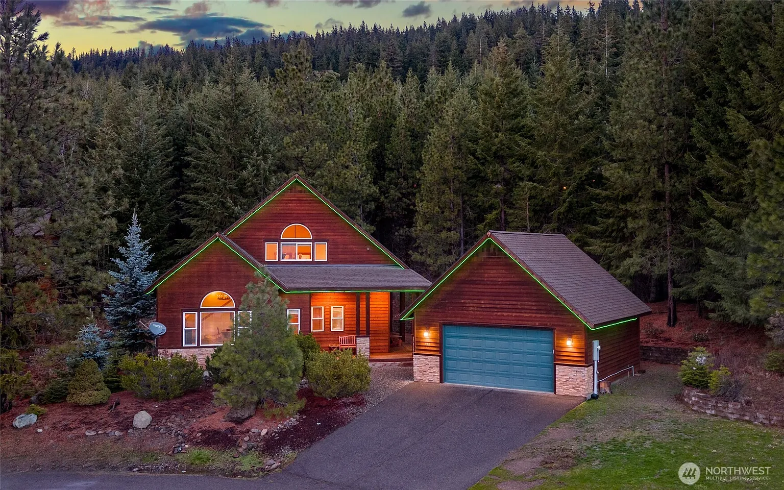261 Tiger Lily Lane photo 1