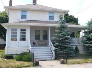 64 G St, Hull, MA 02045