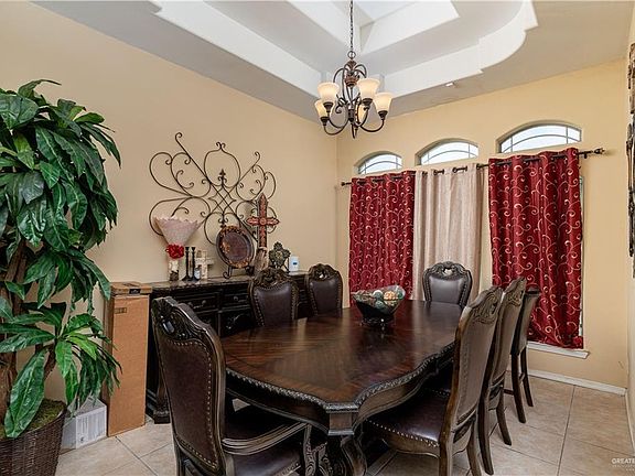 4th image of 838 Quail Hollow Dr