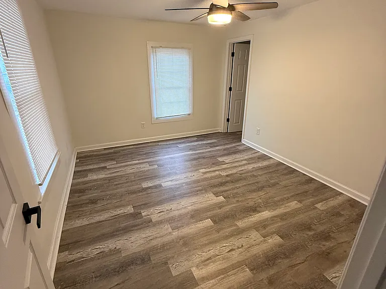 125 Christopher Street Ext — Photo 4