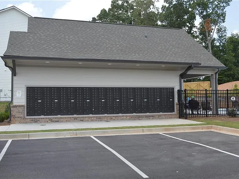 5348 Fox Hill Ln — Photo 25