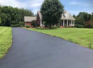 112 Windmere Dr, Bowling Green, KY