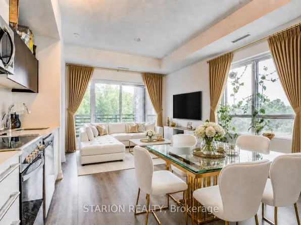 25 Neighbourhood Ln #513, Toronto, ON M8Y 0C4