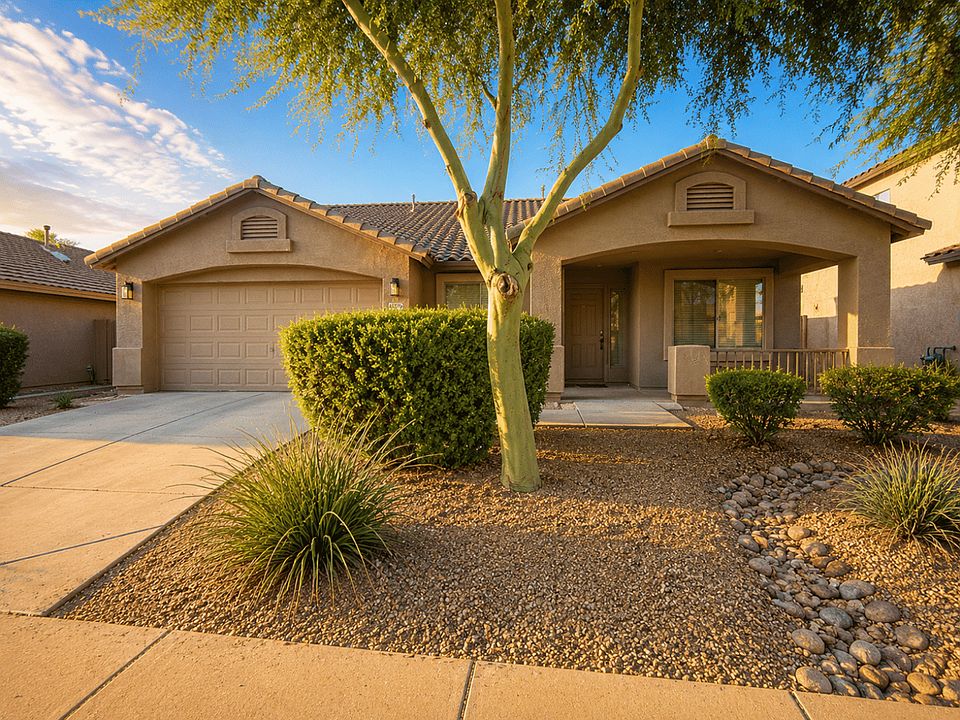 1st image of 42376 W Chisholm Dr