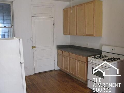 5th image of 1002 N Richmond St #2N