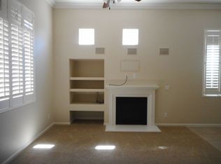 3992 N Heritage Ln, Clovis, CA 93619