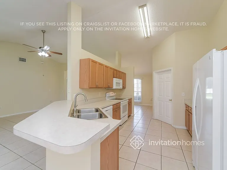 515 Eagle Ct — Photo 8