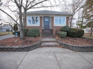 1823 Clement St, Crest Hill, IL 60403