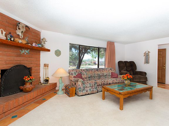 4th image of 3002 W Gymkhana Way