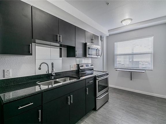 5th image of 409 8th St N