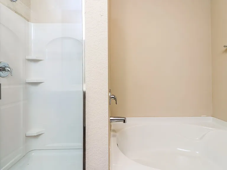 108 Innis Brook Cir — Photo 13