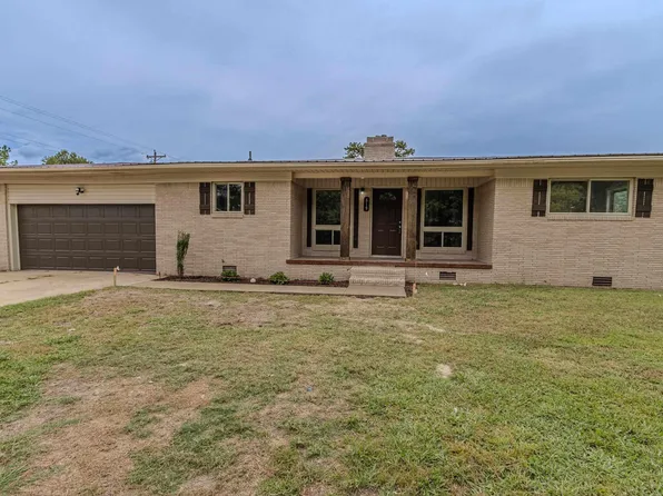 619 N 10th St, Paragould, AR 72450
